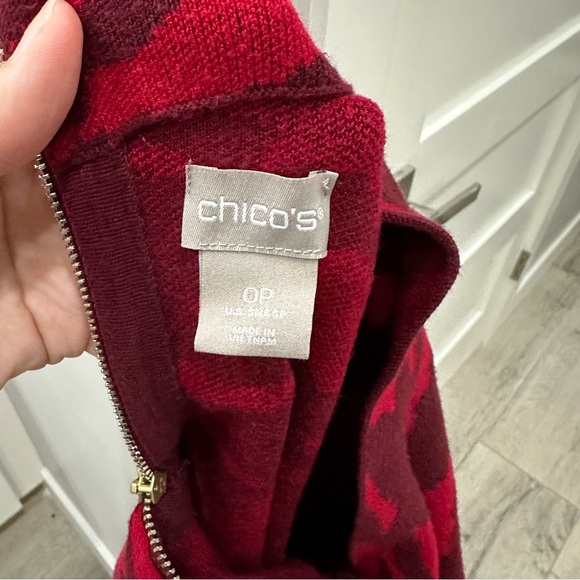 Chico’s Red Pattern Sweater Top - Picture 6 of 7